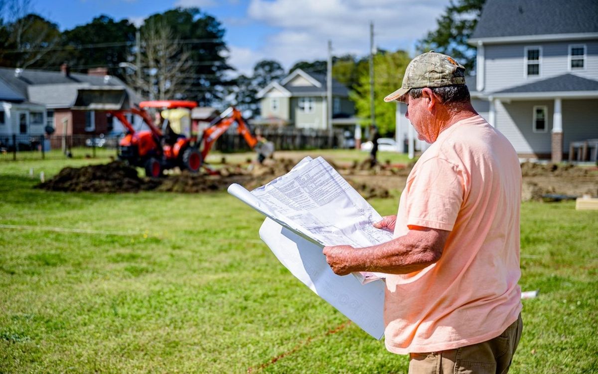 Nên xây nhà trọn gói hay tách thầu từng phần?